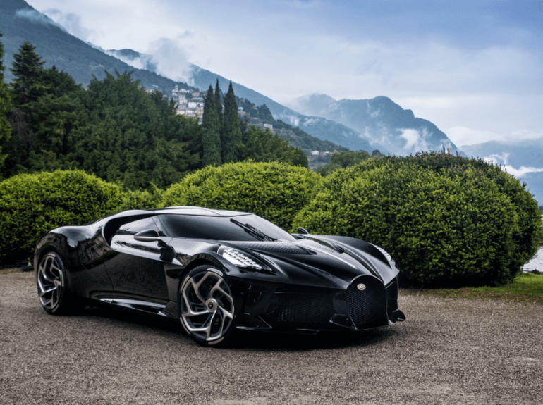 машина Bugatti La Voiture Noire